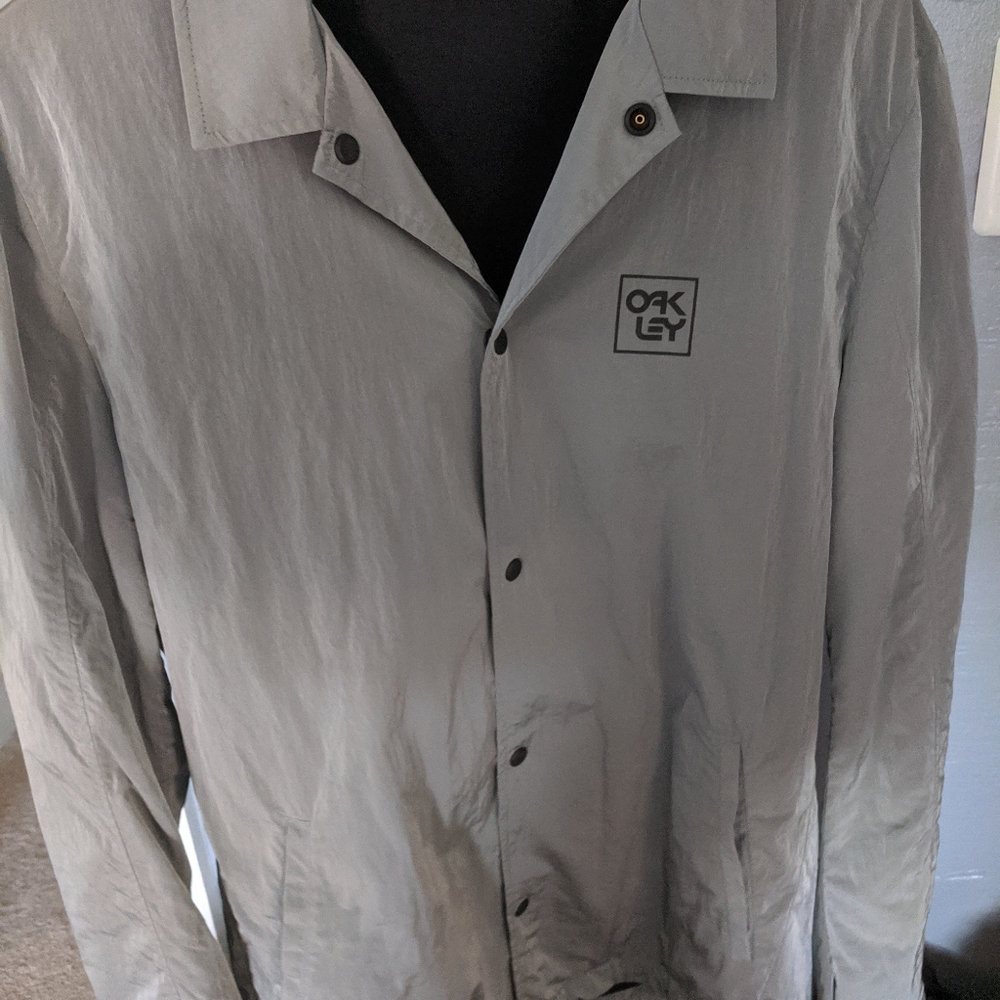 Hoodless Windbreaker (M)